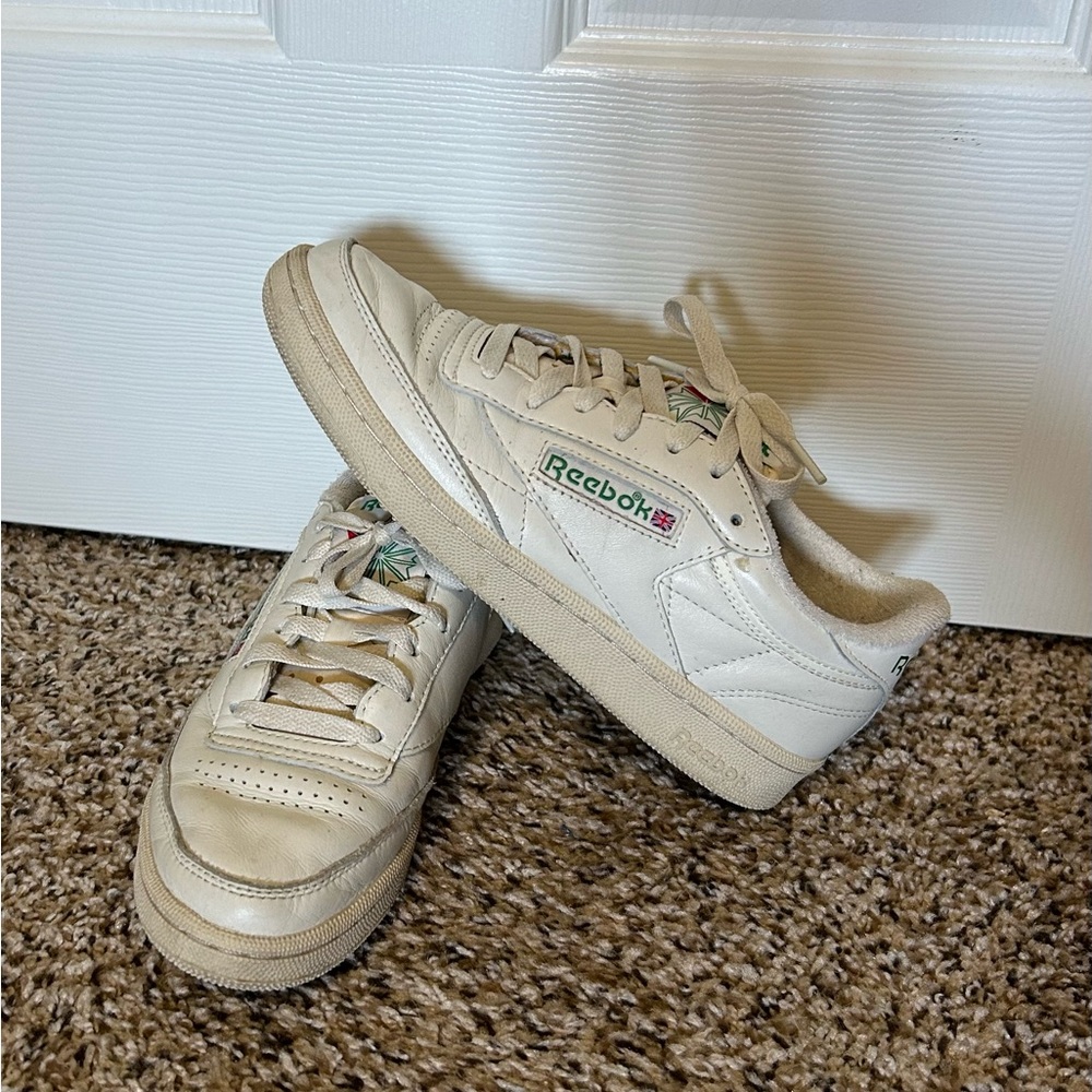 Women’s Rebok club c 85